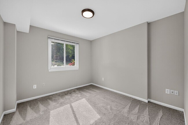 Building Photo - 4898 Wheatstone Dr