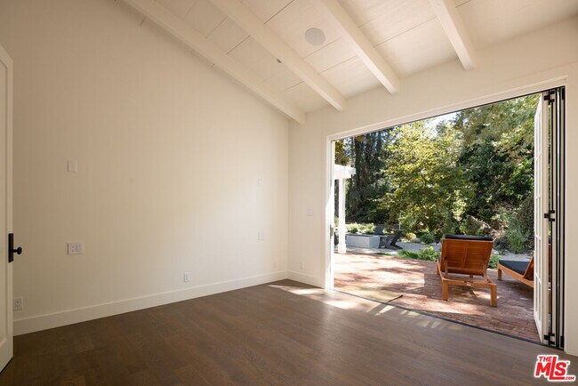 Building Photo - 14462 Sunset Blvd