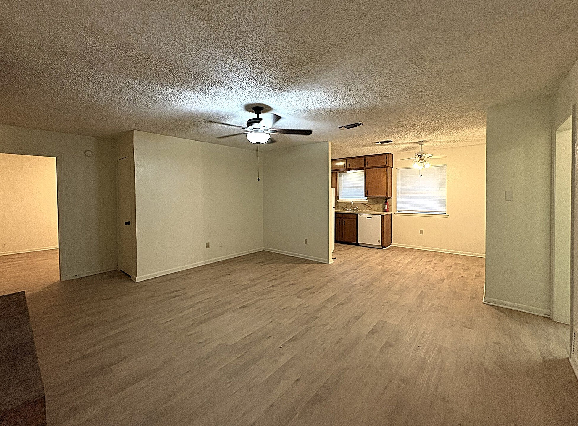 Building Photo - 1119 Rhonda Lee St