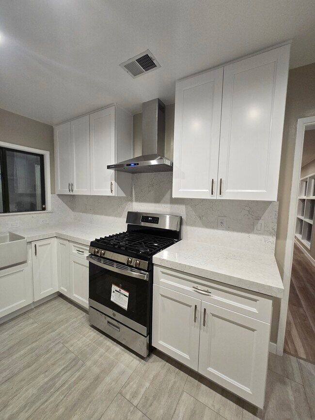 Building Photo - 12715 Glynn Ave