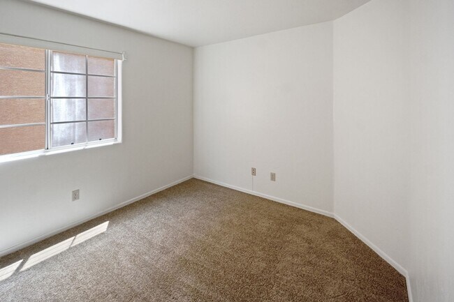 Building Photo - 3387 N Wood Violet Ct
