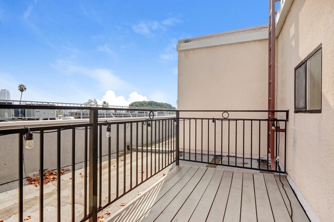 Building Photo - 10604 Wilkins Ave