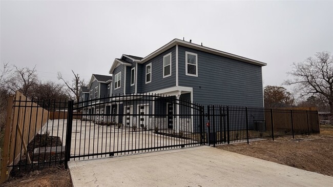 Building Photo - 3537 Alderfer St