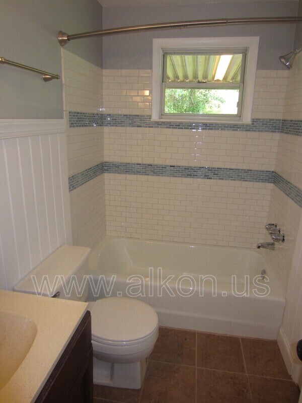 Building Photo - 2411 Webster Ave