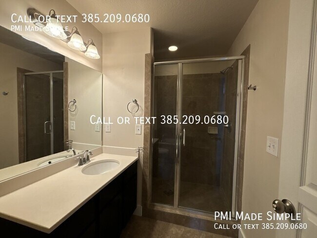 Building Photo - 126 W 3430