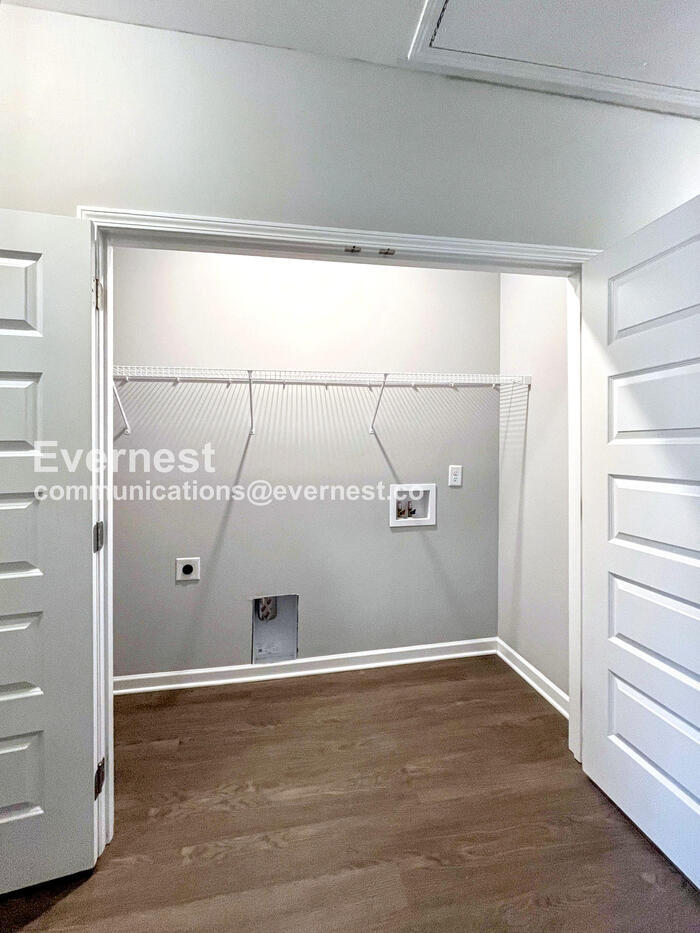 Building Photo - 1108 Prospect Ct