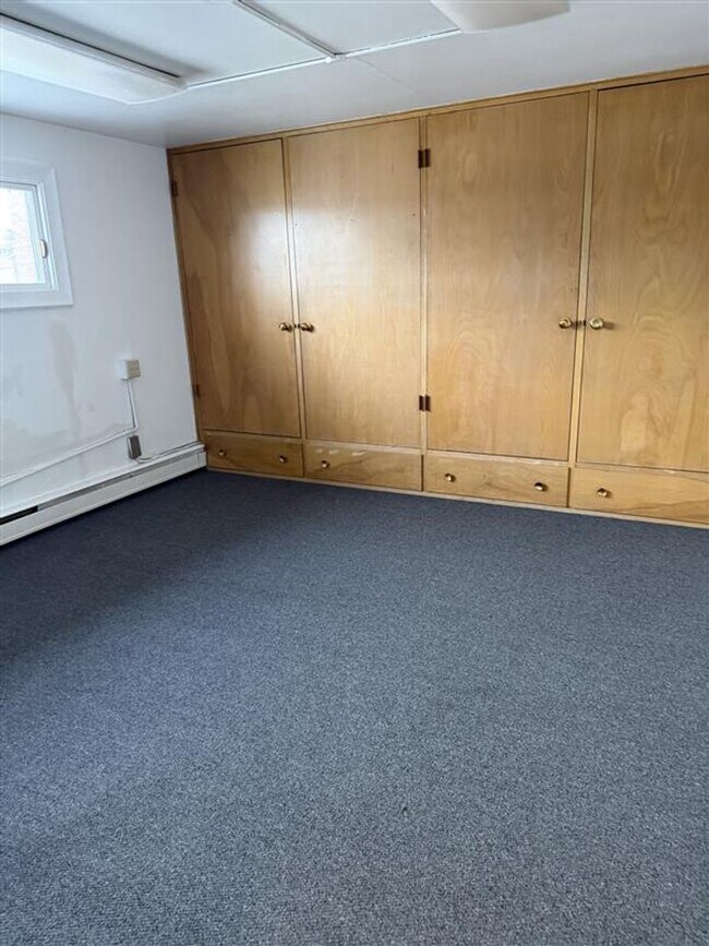 Building Photo - 1795 Main Street