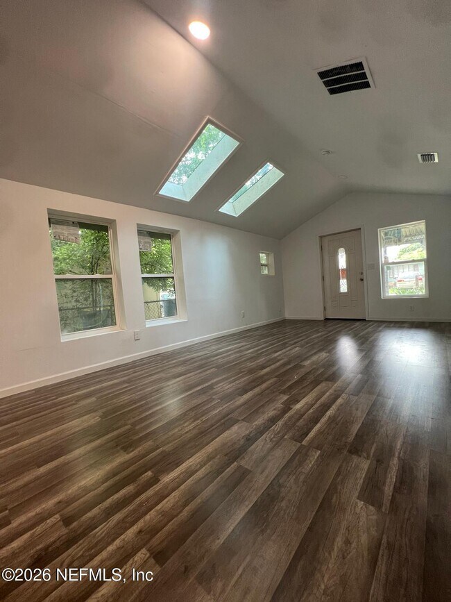 Building Photo - 8319 Dandy Ave