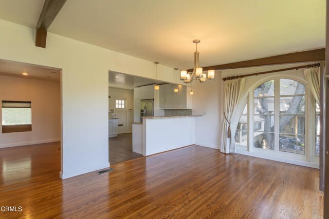 Building Photo - 854 Oneonta Dr