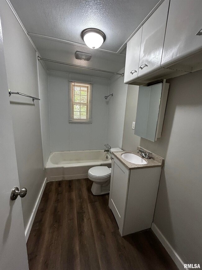 Building Photo - 108 Oakdale Rd