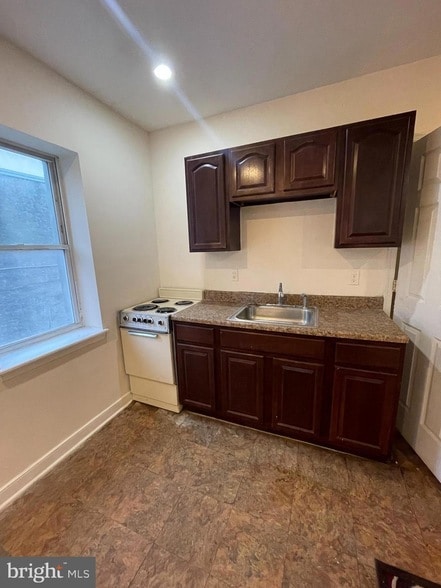 Building Photo - 3427 N 2nd St