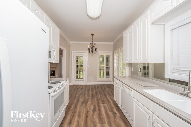 Building Photo - 1596 Mountain Lodge Trail