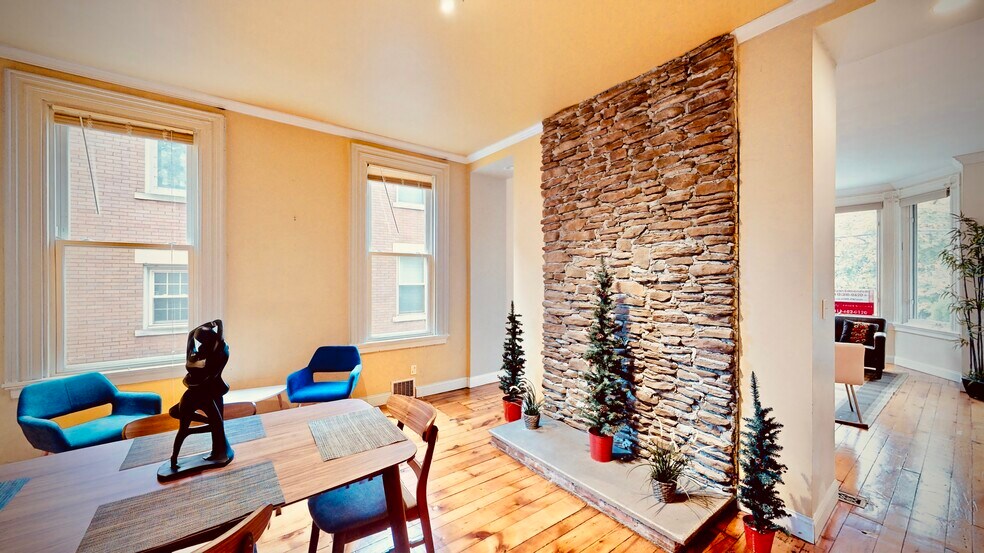 Building Photo - 5432 Ellsworth Ave