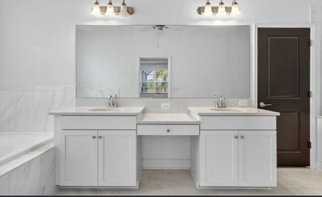 Building Photo - 743 129th St NE