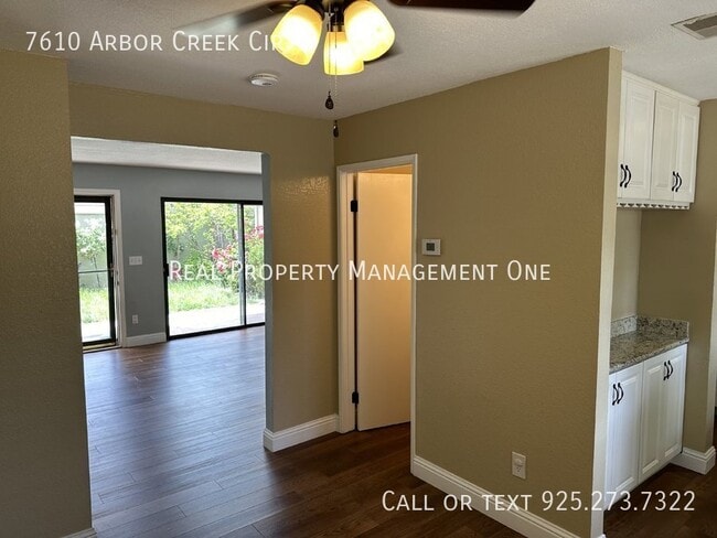 Building Photo - 7610 Arbor Creek Cir