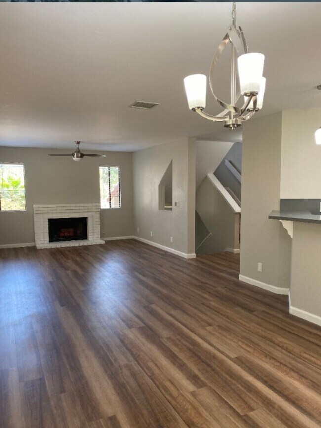 Building Photo - COMING SOON REMODELED 2 BEDROOM 2.5 BATH, 2 CAR GARAGE CONDO MISSION VALLEY