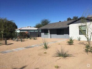 Building Photo - 4Bed/2Bath House at Thomas/24th St! JOIN T...
