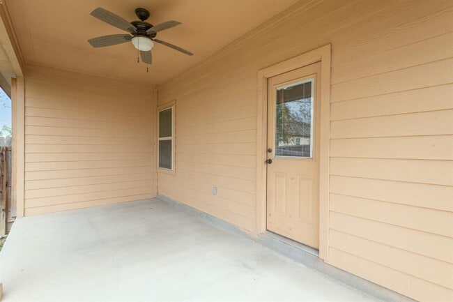 Building Photo - 448 Jack Rabbit Ln