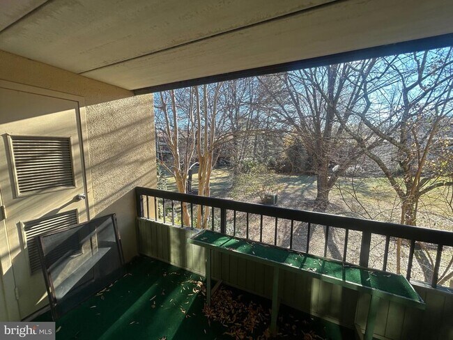 Building Photo - 5645 Harpers Farm Rd