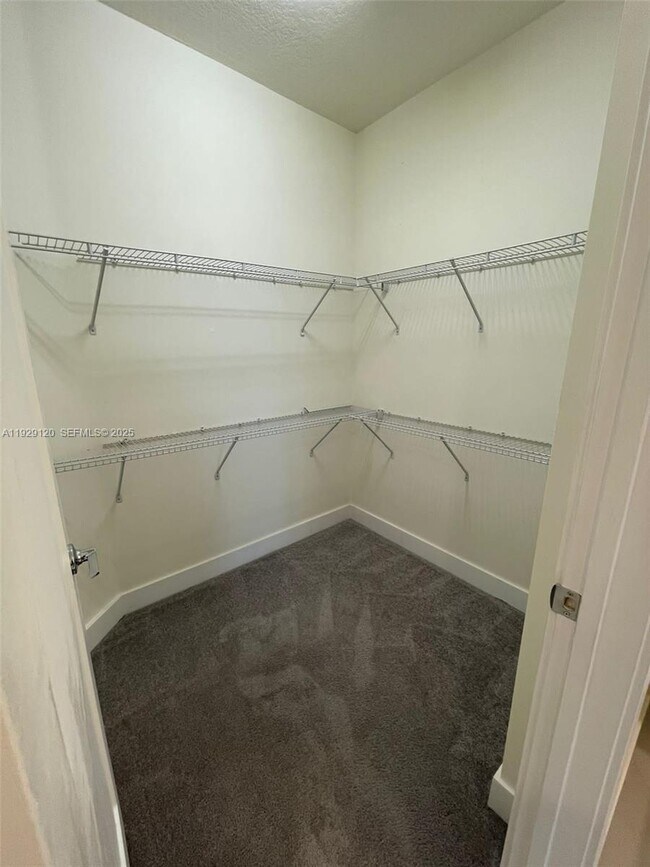 Building Photo - 6416 NW 102nd Ct