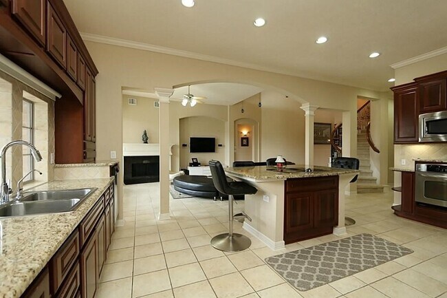 Building Photo - 7610 Hampton Bay Ln