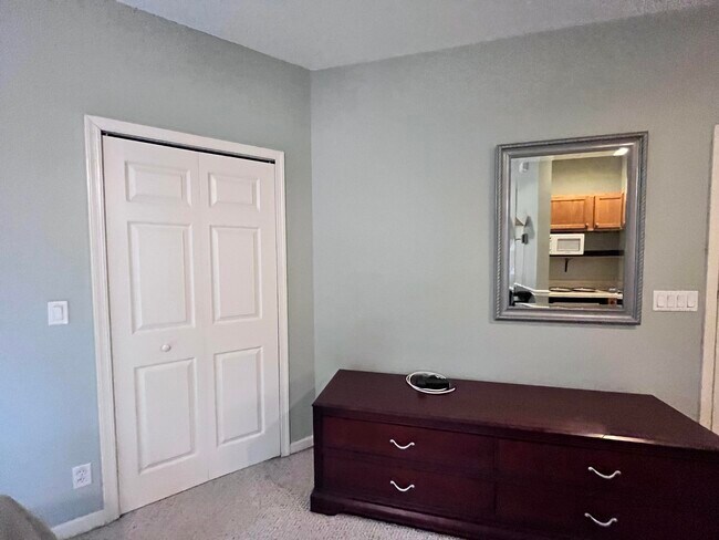 Building Photo - 8925 Sandshot Ct