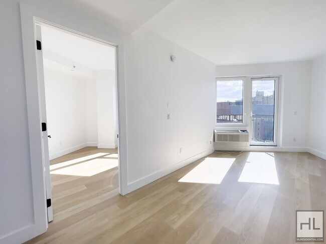 Building Photo - President Street / Spacious Crown Heights ...