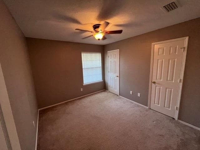 Building Photo - 584 Lake Forest Dr
