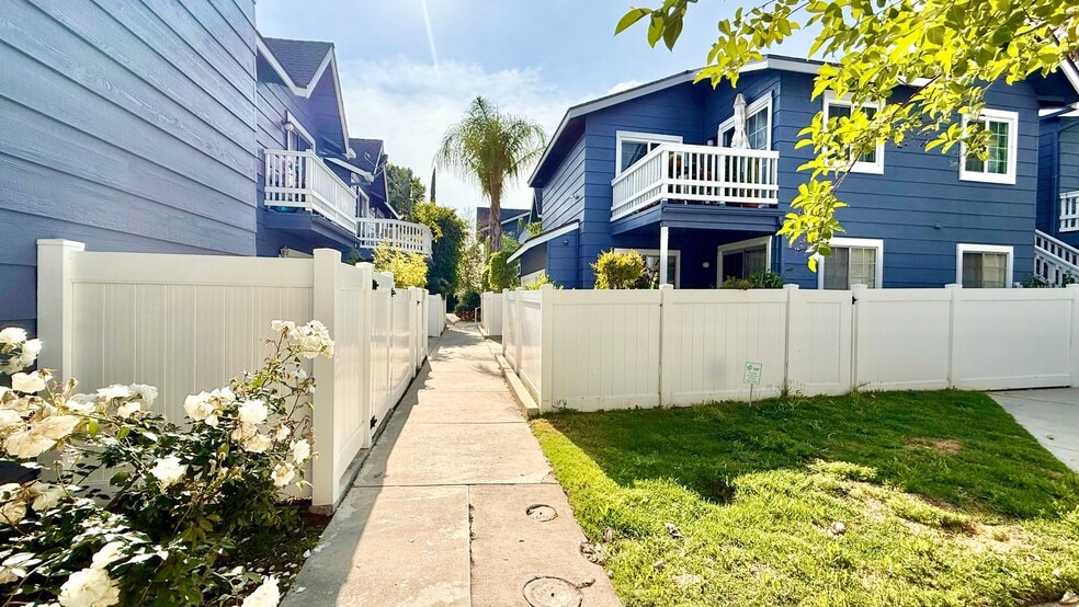 Building Photo - 8463 De Soto Ave