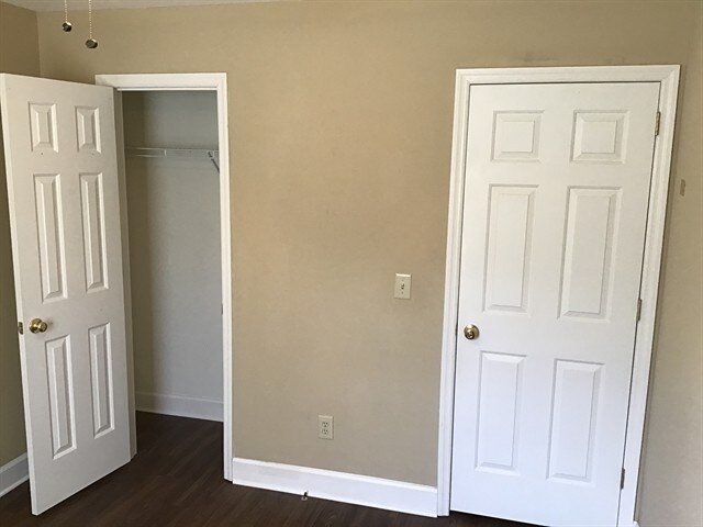 Building Photo - 1508 Cardinal Ln
