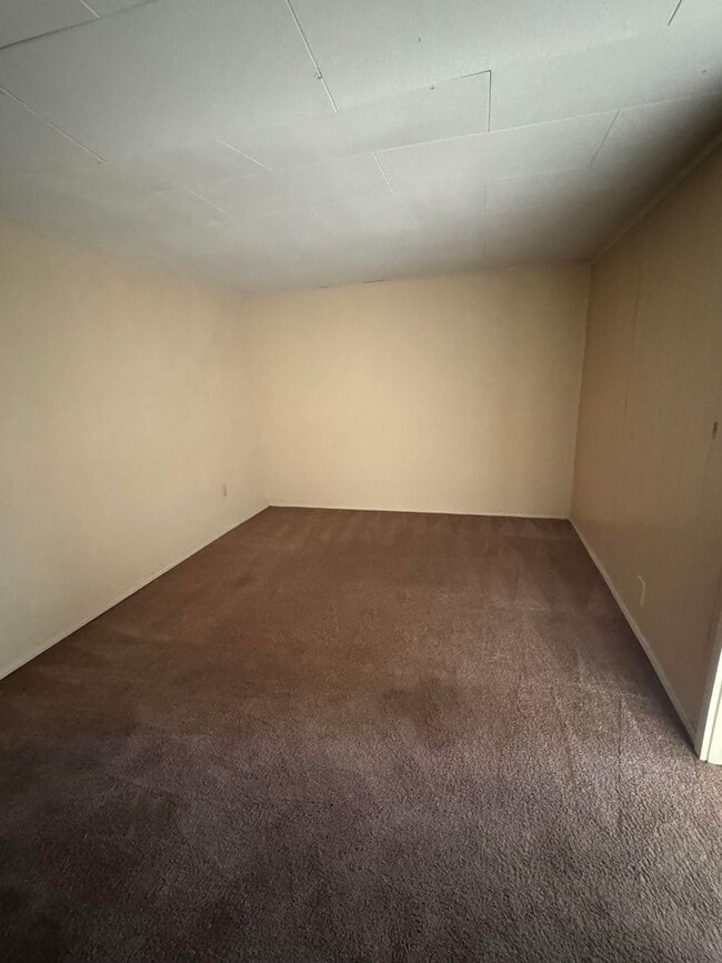 Building Photo - Charming University District Home - 4 Bedrooms, 2 Bathrooms