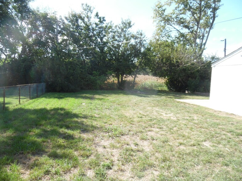 Building Photo - 1573 Biscayne Dr