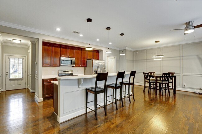 Building Photo - 2849 Jordan Oaks Ln