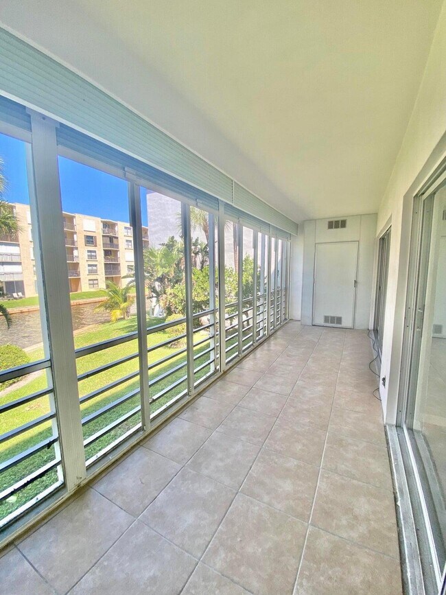 Building Photo - 200 Waterway Dr S