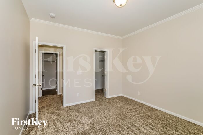 Building Photo - 2019 Blue Range Rd