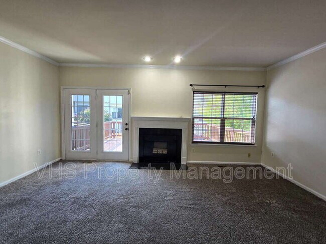 Building Photo - 6186 Library Ln