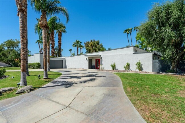 Building Photo - 76140 Fairway Dr