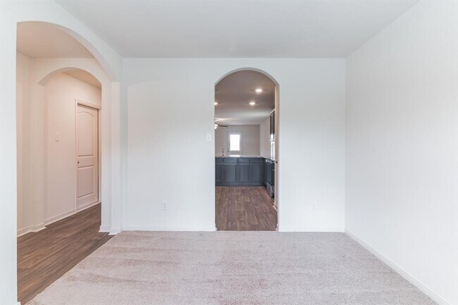 Building Photo - 112 Allington Cir