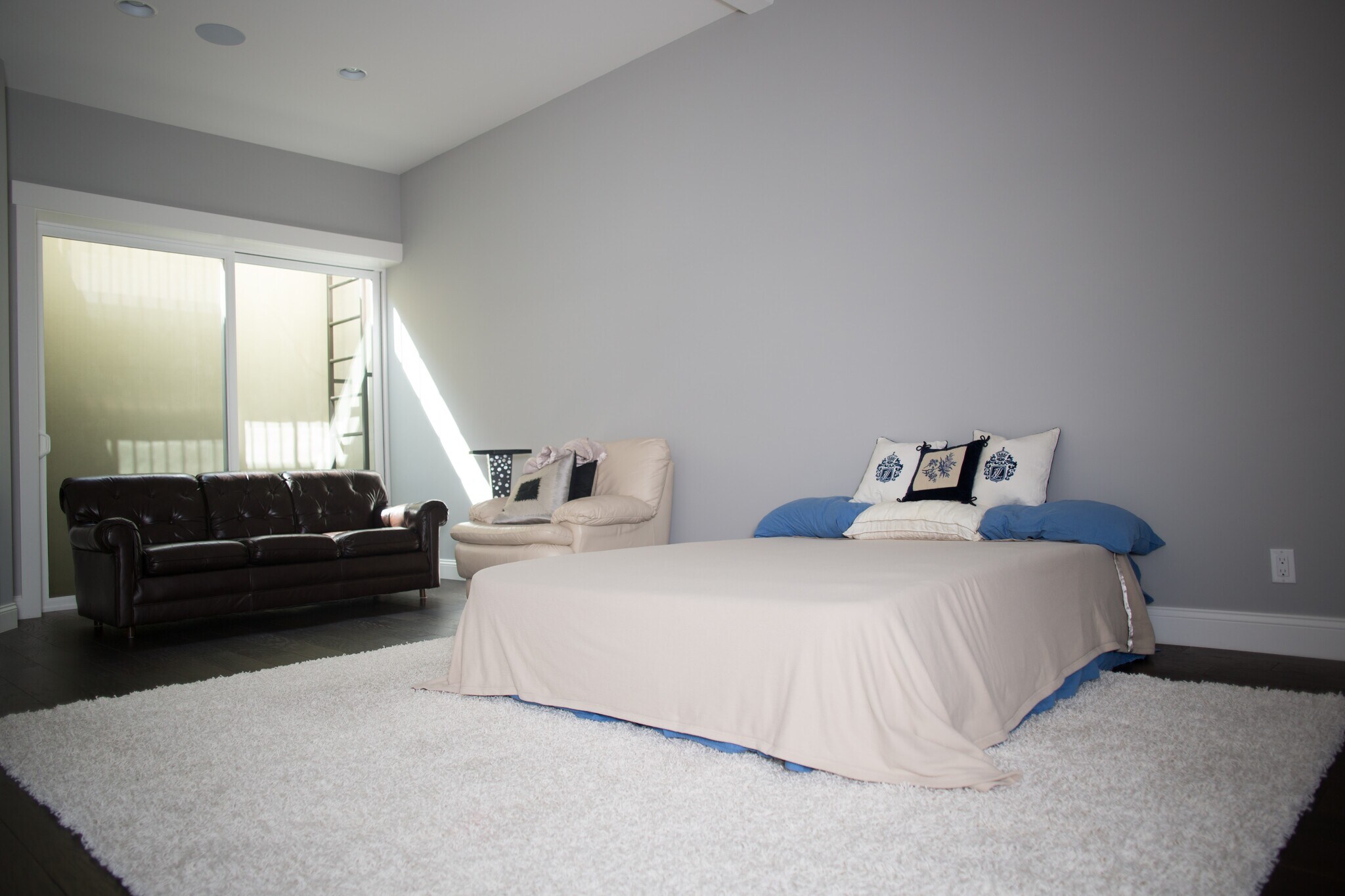 basement bedroom - 226 Sunnyside Ave