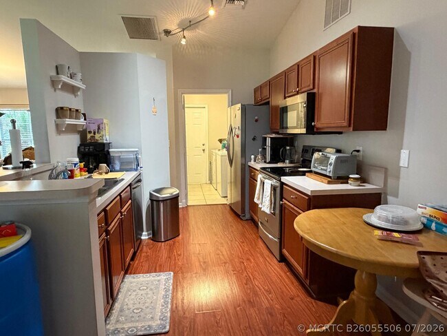Building Photo - 3661 SW Camastro St