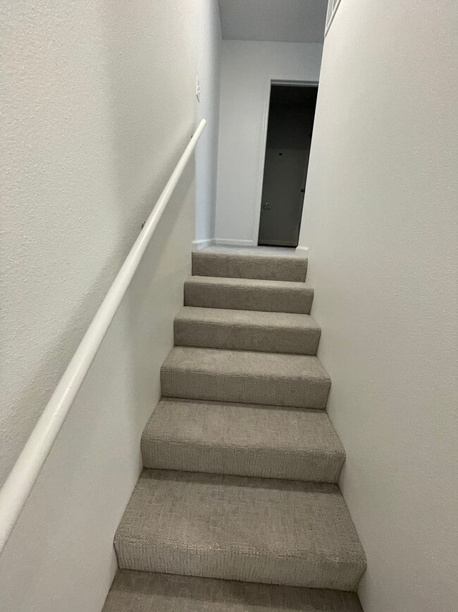 Building Photo - Townhomes Now Available in Strafford MO!