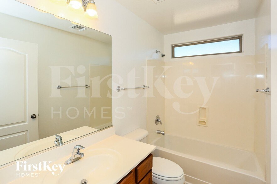 Building Photo - 16110 W Miami St