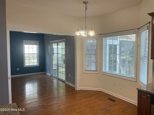 Building Photo - 151 Bayshore Dr