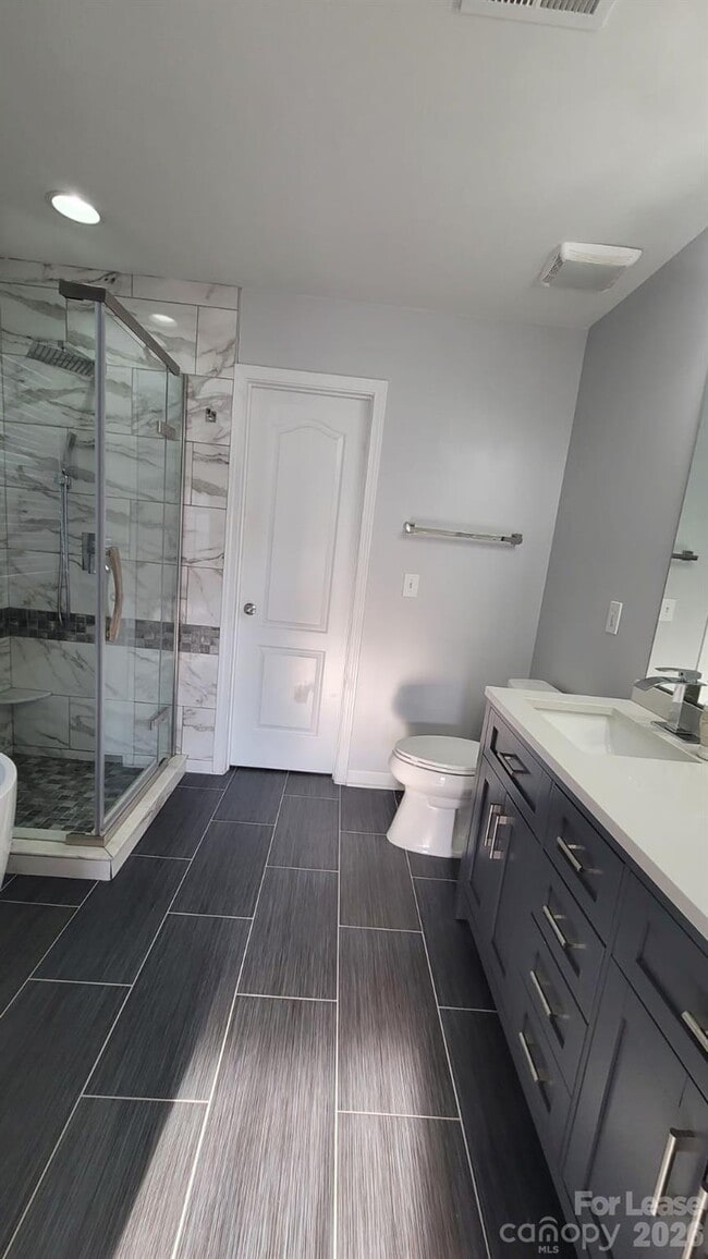 Building Photo - 6508 Manitoba Ln