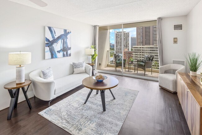 Building Photo - Remodeled One Bedroom One Bath at Villa on...