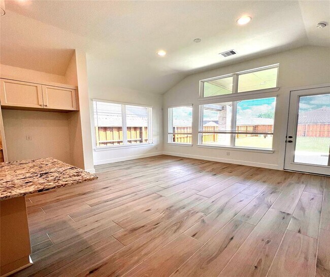 Building Photo - 27223 Lombard Wood Dr