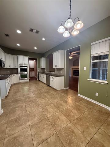 Building Photo - 1602 Harvest Glen Dr