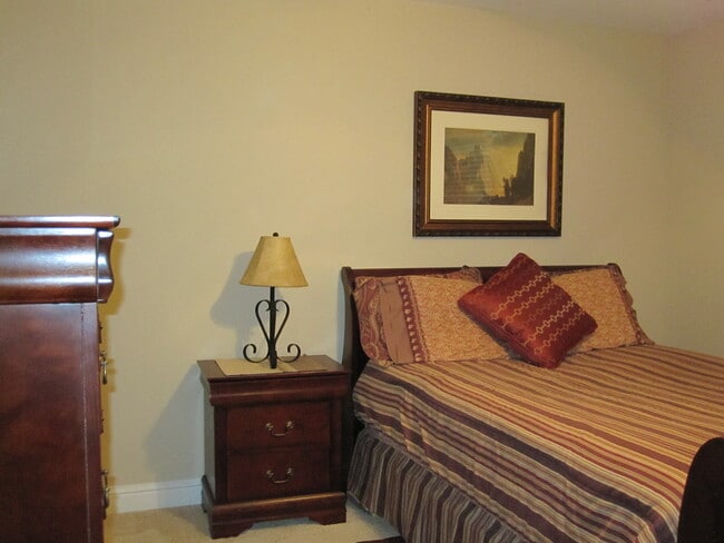 Building Photo - Condo