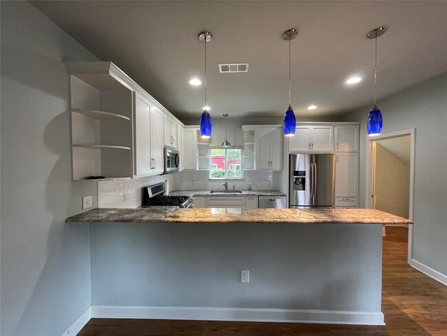 Building Photo - 5014 Evans Ave