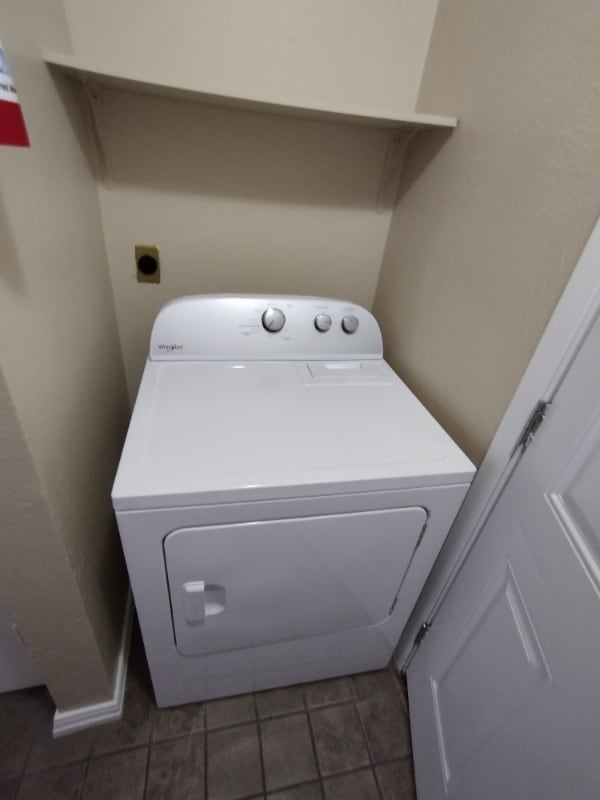 Building Photo - 3608 Saratoga Ave